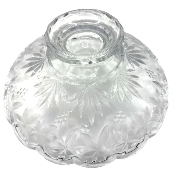 Vintage Mikasa Clear Pressed Glass Scalloped Floral Serving Bowl - Decorative Ce - Picture 5 of 5